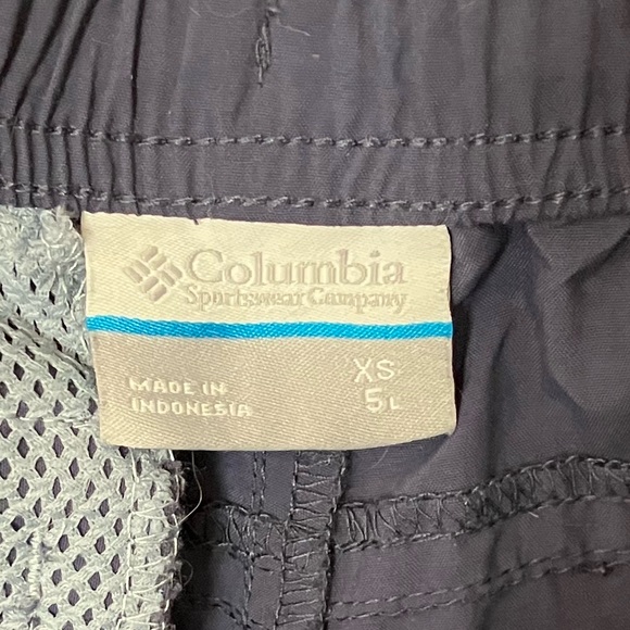 Columbia nylon camp shorts girls Sz XS 4.5” leg - Picture 8 of 9